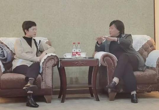 臺前縣長李志華帶領(lǐng)團(tuán)隊赴北京與中國氫能有限公司對接合作項目.jpg