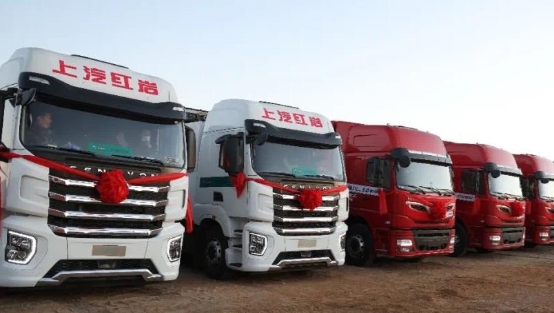 鄂爾多斯：傳統(tǒng)產(chǎn)業(yè)智慧升級，全力打造“風光氫儲車”產(chǎn)業(yè)集群.jpg