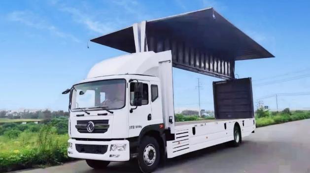 重慶明天氫能公司發布18噸平臺2款全新車型.jpg